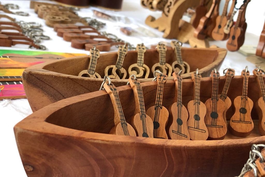 Participan 60 artesanos en la feria de las artesanías en Veracruz