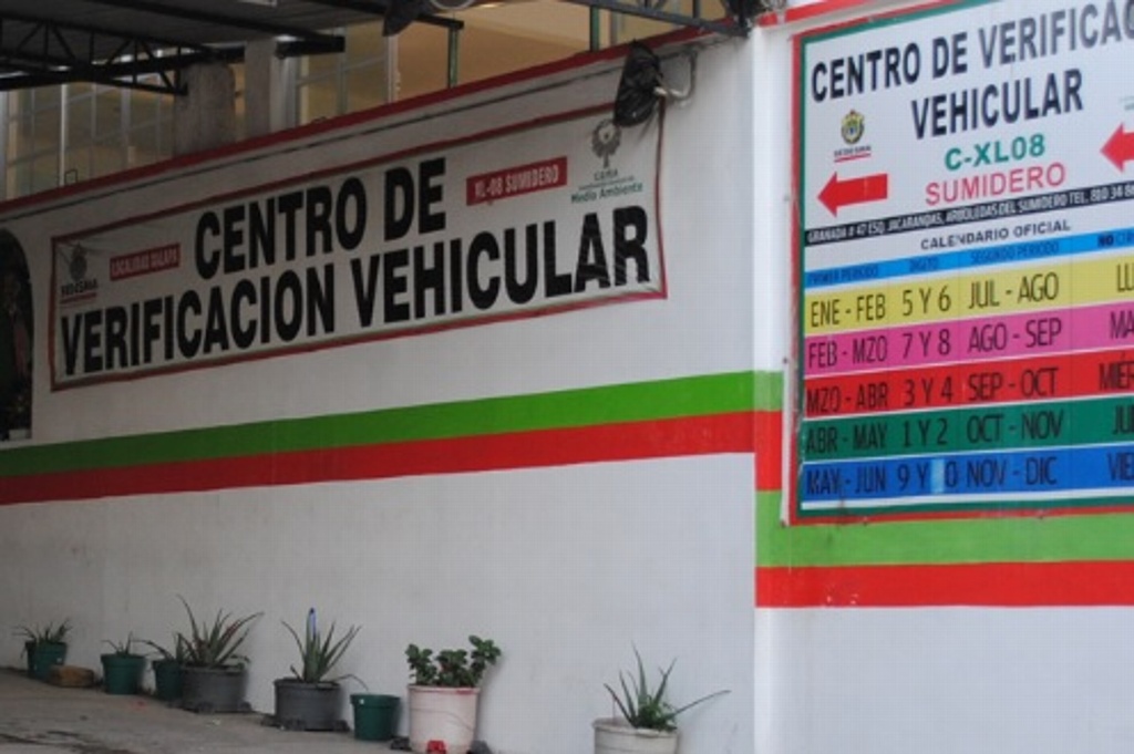 ¡Atención! Multa por no verificar es superior a mil 200