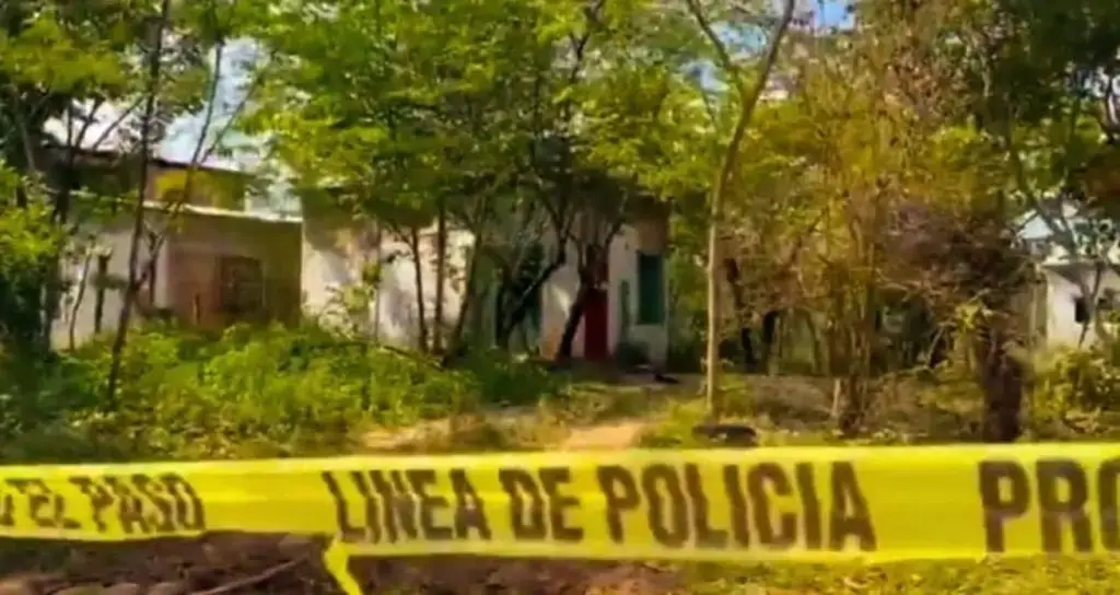 Imagen FGR encabeza investigación sobre fosa clandestina en Jaltipán; refuerzan seguridad