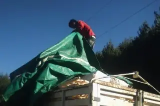 Asaltan a artesanos en autopista de Veracruz; se llevan todas sus pertenencias 