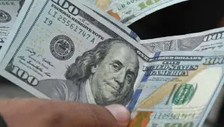 Peso gana rumbo a la Semana Santa ¿En cuánto venden el dólar?