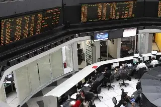 Bolsa mexicana cae 1.61% en la sesión de este martes
