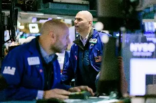 Bolsa de Nueva York cierra jornada con baja de 0.59%