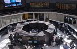 Bolsa mexicana abre diciembre con baja de 0.29% pero cierra semana con avance de 1.84%