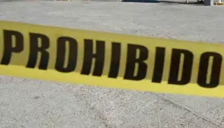 Hallan varios cuerpos sin vida al interior de un carro que se incendiaba 