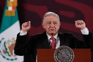 López Obrador celebra el crecimiento de 3,2 % en 2023 y la caída de la inflación