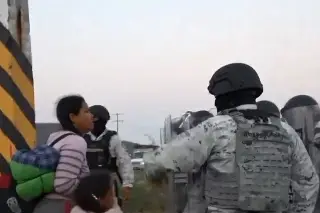 Caravana de migrantes se enfrenta a la Guardia Nacional en Chiapas