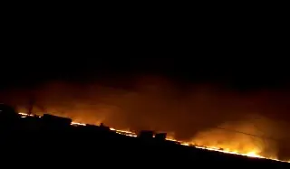 Incendio de pastizal en carretera Paso del Toro - Alvarado; tome precauciones