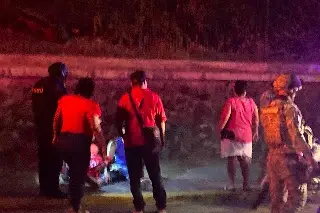 Motociclista derrapa en Veracruz