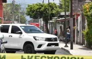 Catean supuesta casa de seguridad en colonia de Orizaba, Veracruz; reportan varios detenidos 