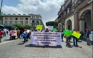 Extrabajadores del Seguro Popular exigen pago de liquidación pendiente desde el 2018