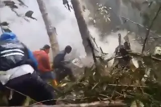Al menos 9 militares mueren tras caída de helicóptero en Colombia