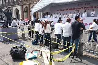 Piden justicia por periodistas asesinados frente a palco de Cuitláhuac 