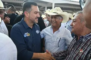 Miguel Ángel Yunes Márquez refrenda su compromiso de ser un senador cercano a los ganaderos