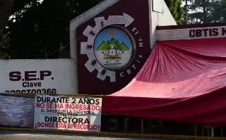 CBTIS 13 en Xalapa cumple 5 días tomado; padres denuncian amenazas