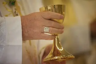 Como un milagro, obispo de Orizaba recupera el anillo que le robaron 