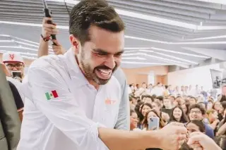 'Quiero pedirte una cosa, ya no dividas el voto': Estudiante de Xalapa a Jorge Máynez 
