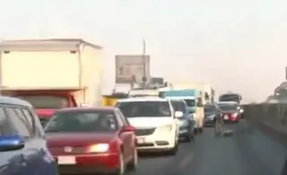 Reportan colapsada la autopista México-Puebla por 2 accidentes