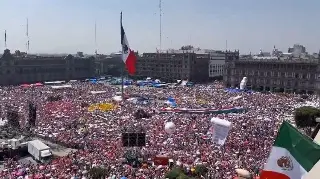 Presume ‘Marea Rosa’ un millón de asistentes al Zócalo; CDMX calcula 95 mil
