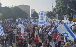 Miles toman las calles en Israel y exigen renuncia de Netanyahu