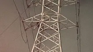 Imagen Hombre se sube a torre de luz en colonia de Veracruz 