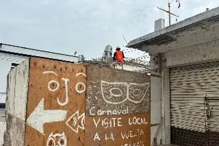 Imagen Echan abajo más locales del antiguo mercado de artesanías de Veracruz