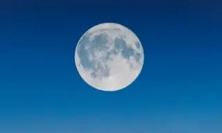 Imagen Científicos revelan diferencias entre las 2 caras de la Luna 