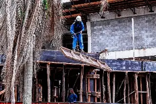 Imagen Caída en el sector constructor es menor que en otros inicios de sexenio, según CMIC