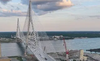 Imagen Trump amenaza con bloquear puente entre EU y Canadá por tensiones económicas