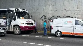 Imagen Camión choca en la cabeza Olmeca, en Veracruz