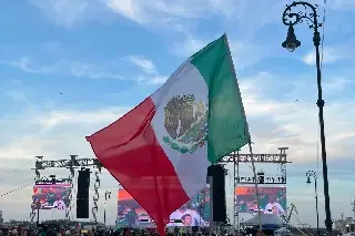 Imagen Triste y felices: Así vivieron los jarochos los octavos de final en el fan fest del malecón
